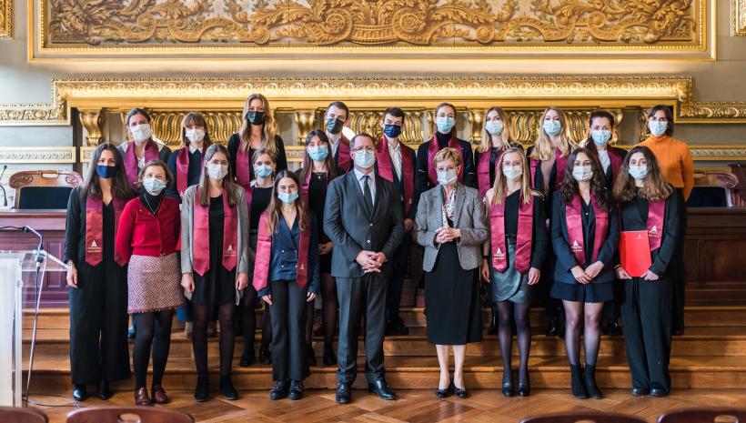 Robe ceremonie sales remise diplome